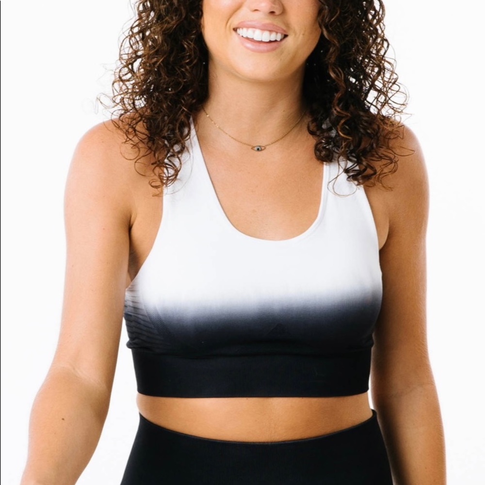 Zyia active black and white performance bra